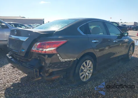 2013 Nissan Altima 2.5 S z USA, uszkodzony, nr VIN 1N4AL3AP5DC120525